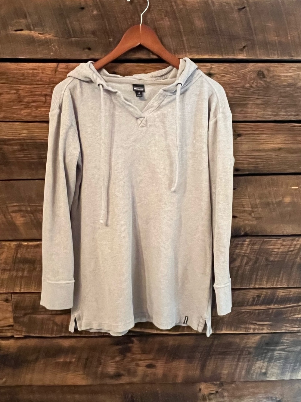 Patagonia Organic Cotton thermal waffle knit hoodie gray medium